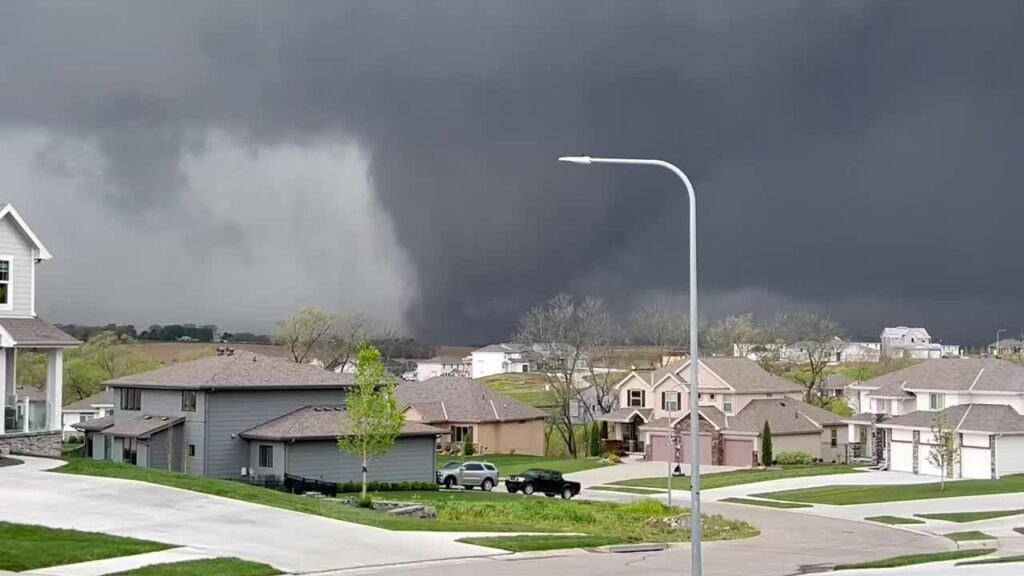 Tornado touches down in town near Omaha Nebraska