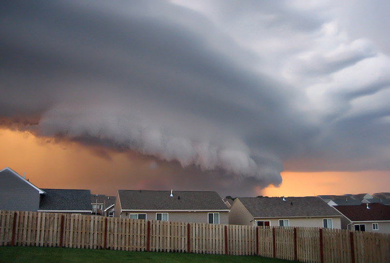 Omaha Storm cell outside of neighborhood